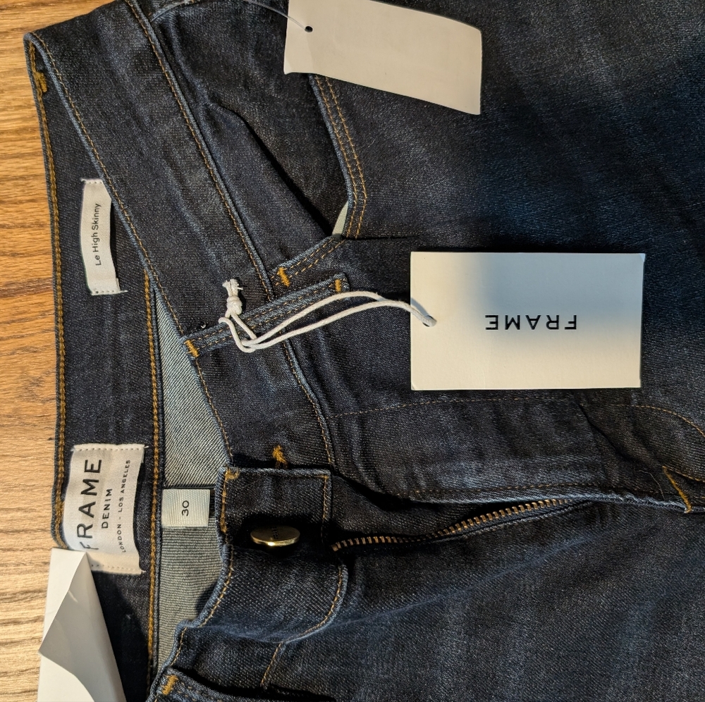 Jeans - Picture 2 of 5